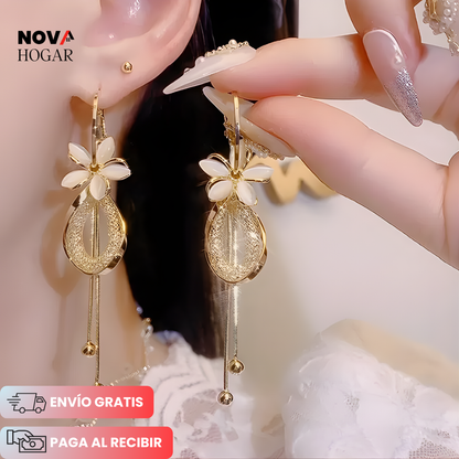 Gliss™ Pendientes de Diseño Floral Sofisticado