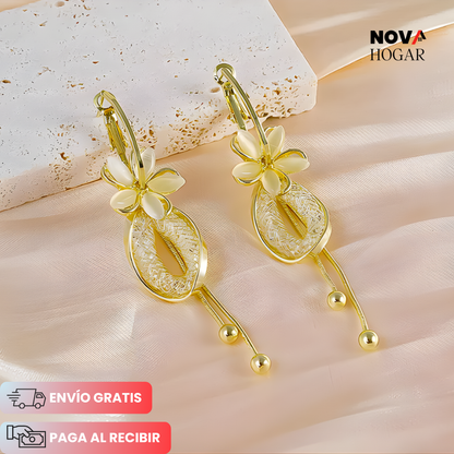 Gliss™ Pendientes de Diseño Floral Sofisticado